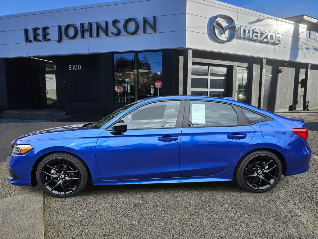 Used 2023 Honda Civic Sport image 2