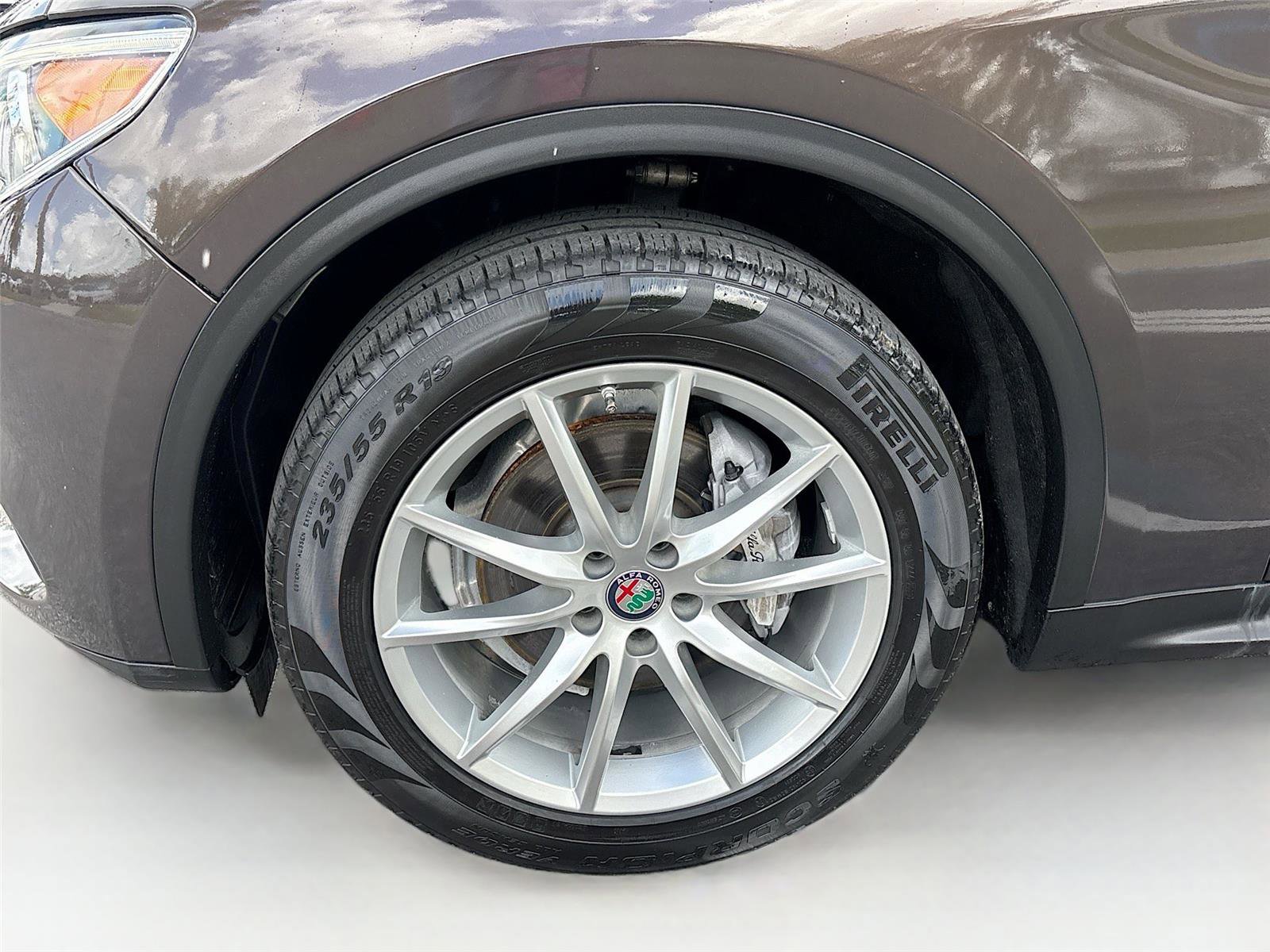 Used 2019 Alfa Romeo Stelvio Ti Lusso w/ Quick Order Package 22X Lusso image 32