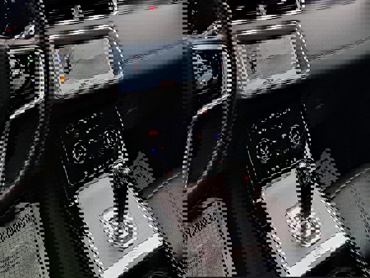 Used 2021 Land Rover Range Rover Evoque S AWD/4WD image 21