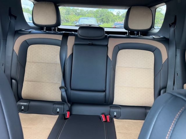 New 2026 Chevrolet Equinox ACTIV w/ Convenience Package III AWD/4WD image 21