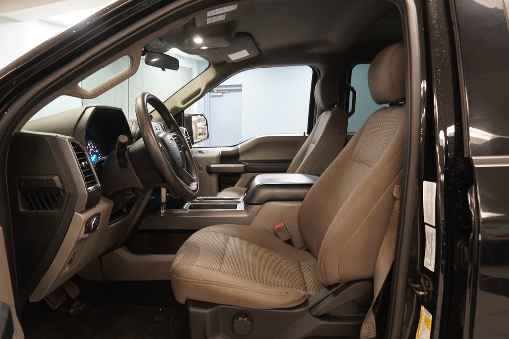 Used 2018 Ford F150 XLT w/ Trailer Tow Package image 5