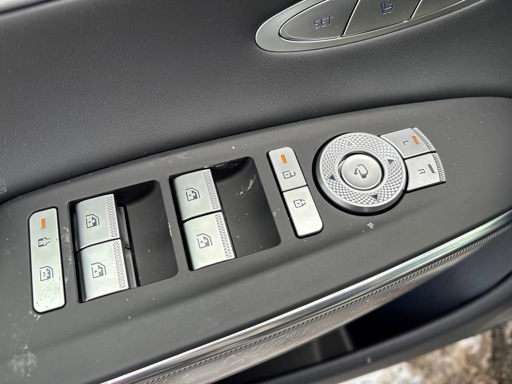New 2026 Genesis GV70 3.5T Sport Advanced AWD/4WD image 13