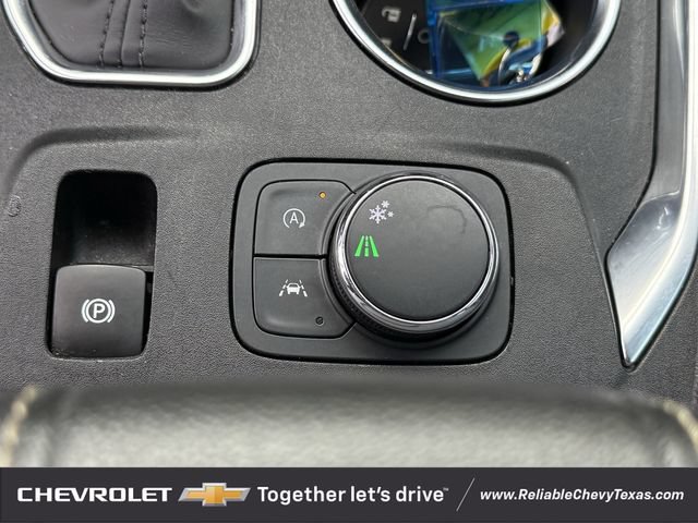 Used 2022 Chevrolet Traverse LT FWD image 19