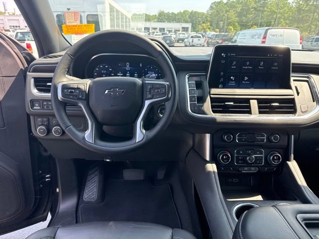 Used 2024 Chevrolet Tahoe Z71 w/ Luxury Package AWD/4WD image 15