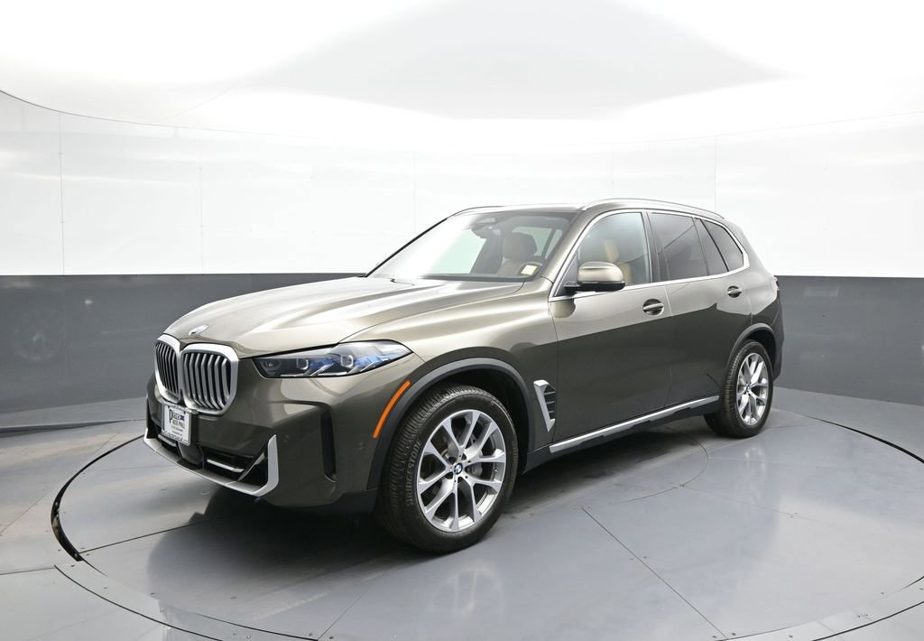 Used 2025 BMW X5 xDrive40i w/ Climate Comfort Package image 10