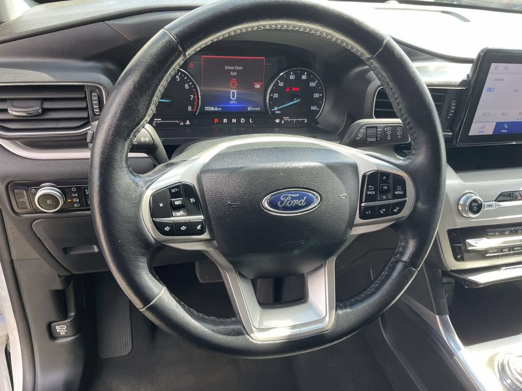 Used 2023 Ford Explorer XLT w/ Equipment Group 202A RWD image 14