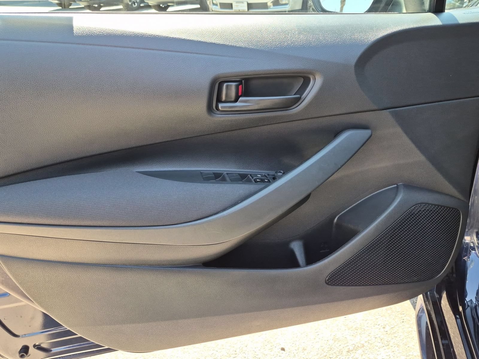 Used 2023 Toyota Corolla LE FWD image 10