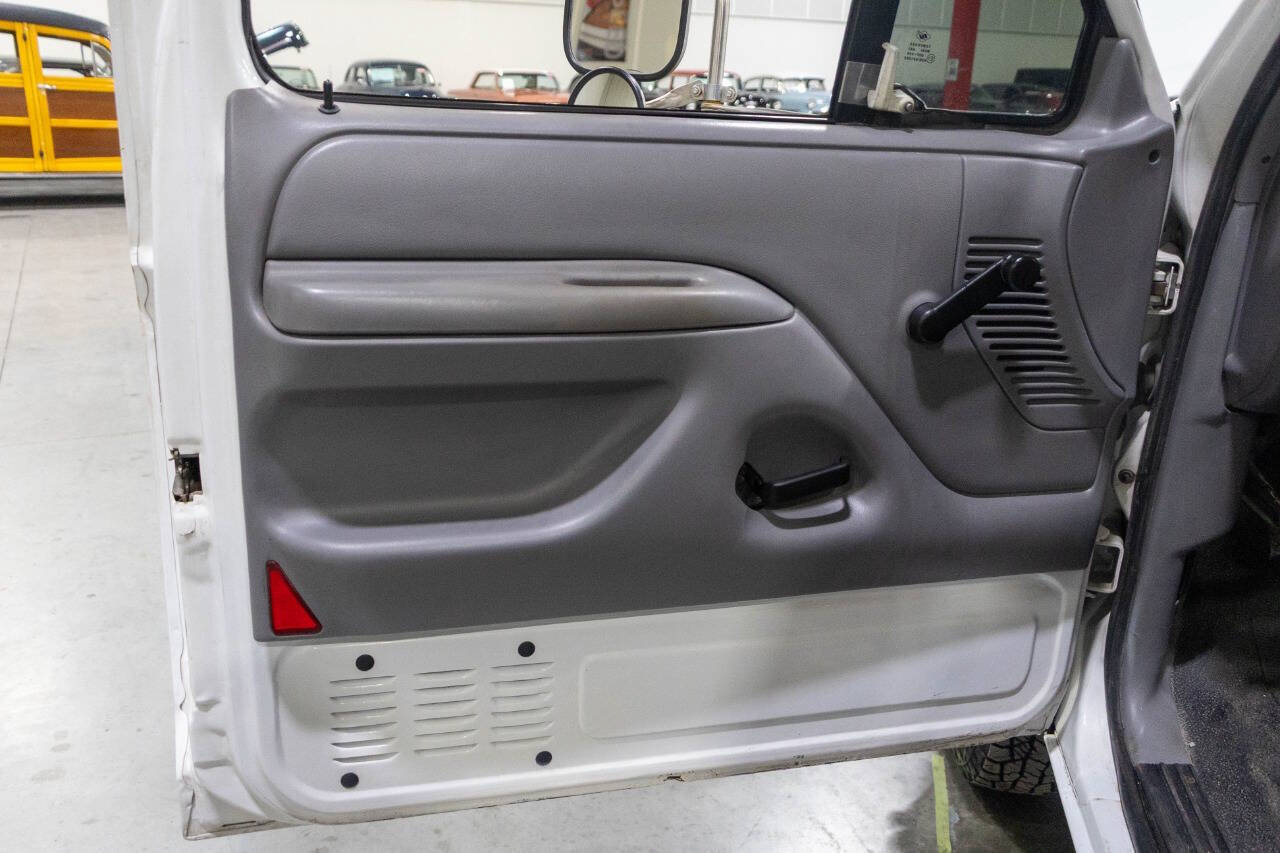 Used 1997 Ford F350 2WD Regular Cab image 37
