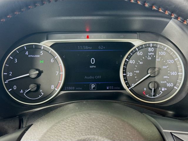 Used 2025 Nissan Sentra SR w/ SR Premium Package FWD image 16