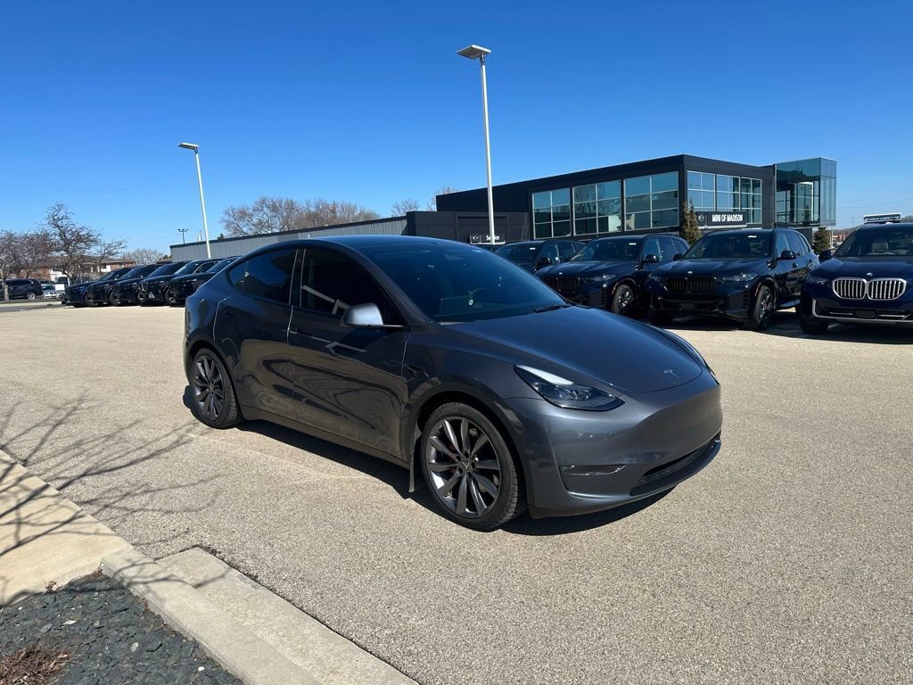 Used 2023 Tesla Model Y Performance image 1
