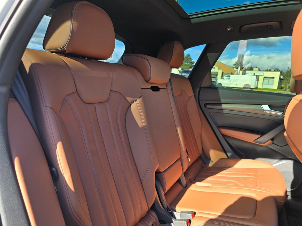 Used 2022 Audi Q5 e Premium image 12