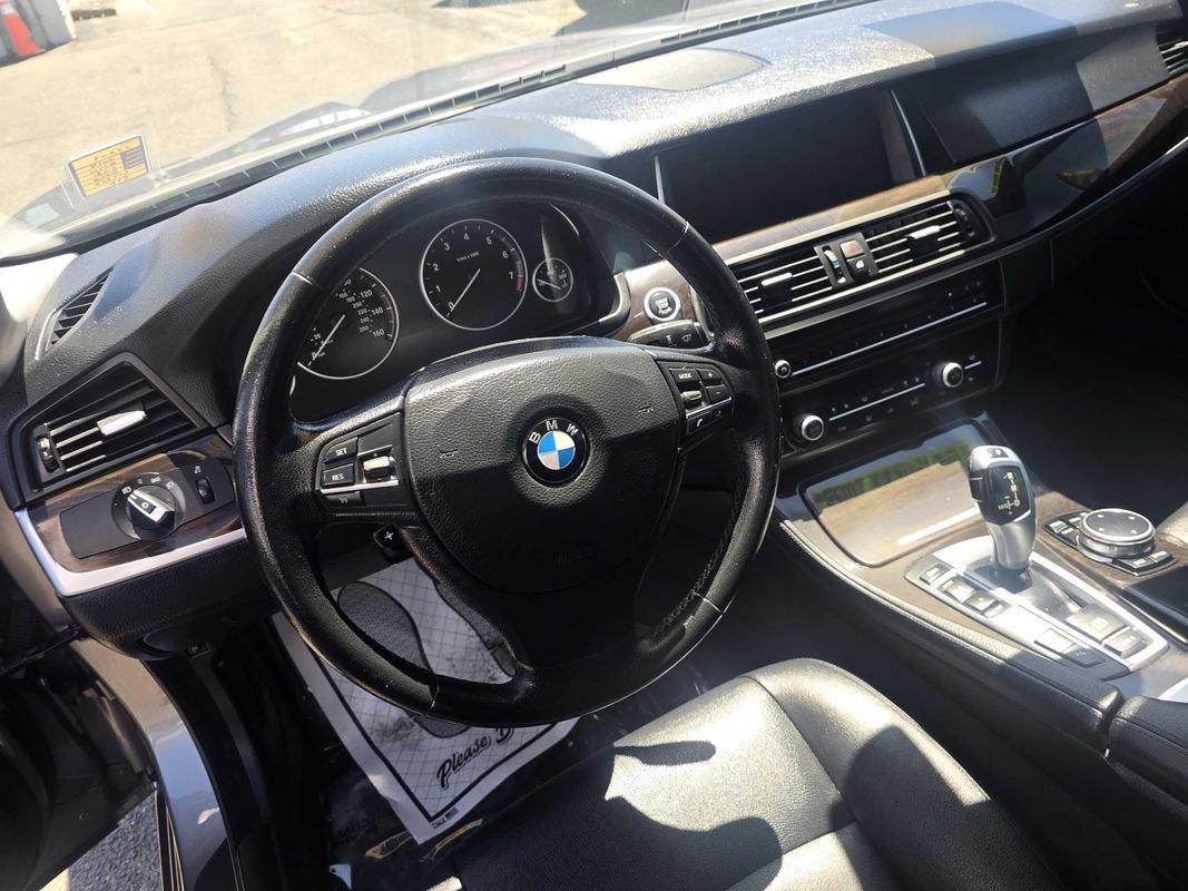 Used 2014 BMW 528i xDrive Sedan AWD/4WD image 30