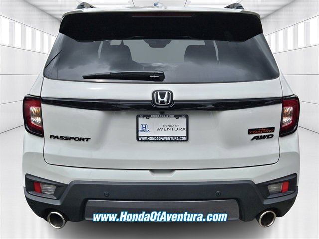 Certified 2024 Honda Passport TrailSport image 3