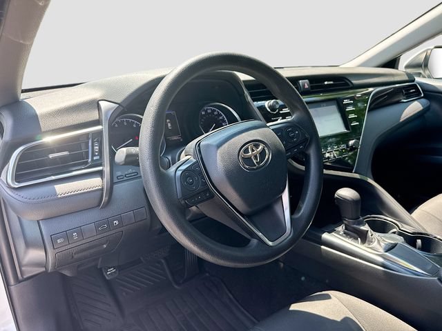 Used 2018 Toyota Camry LE FWD image 12