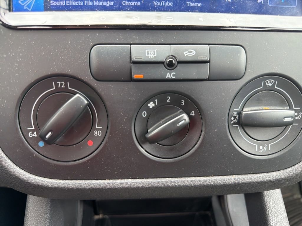 Used 2008 Volkswagen GTI 4-Door FWD image 12