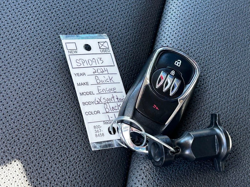 Used 2024 Buick Encore GX Sport Touring image 43