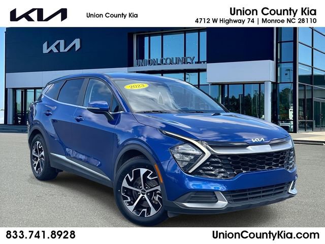 Used 2023 Kia Sportage EX image 1