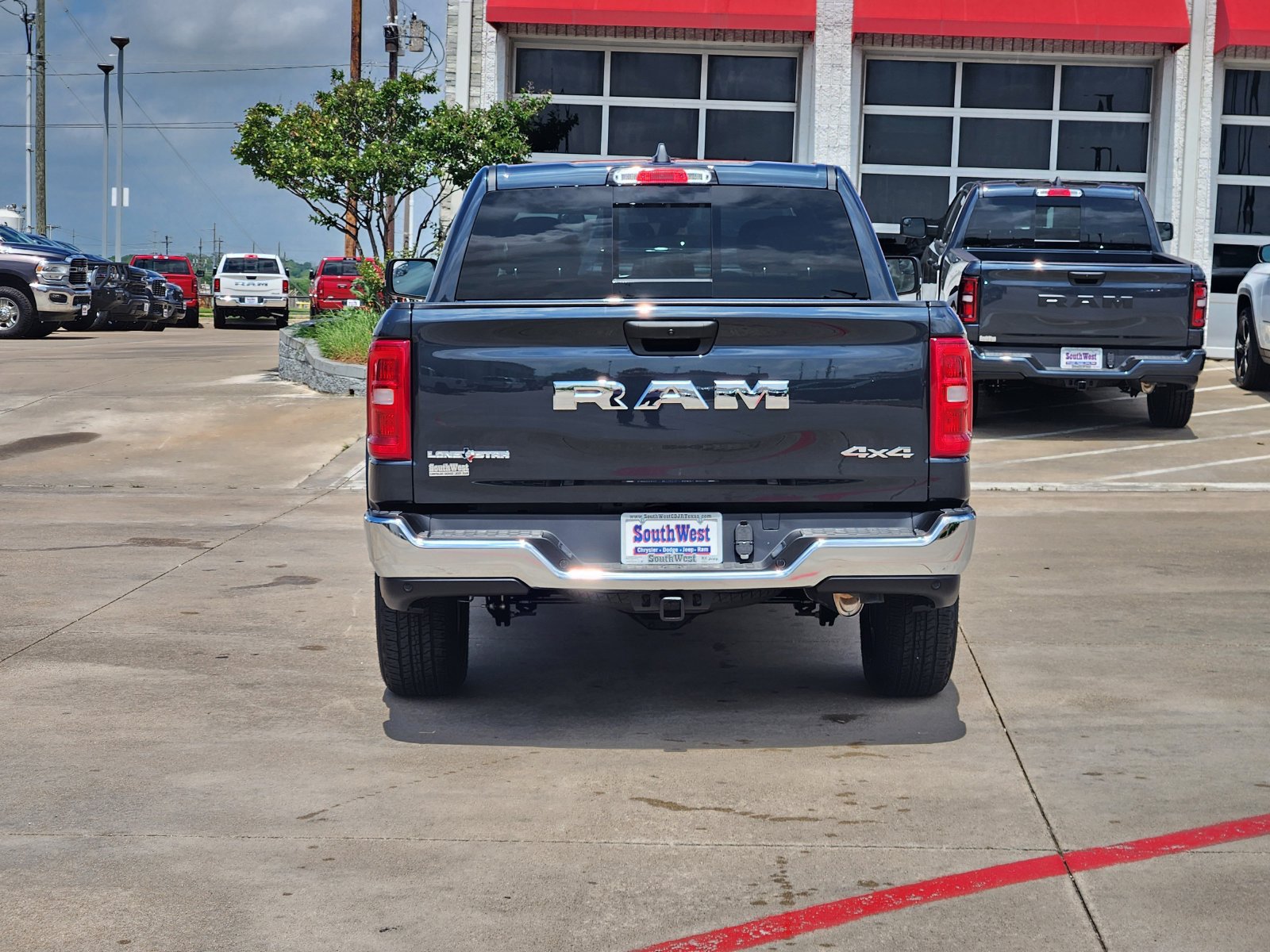 New 2026 RAM 1500 Lone Star AWD/4WD image 8