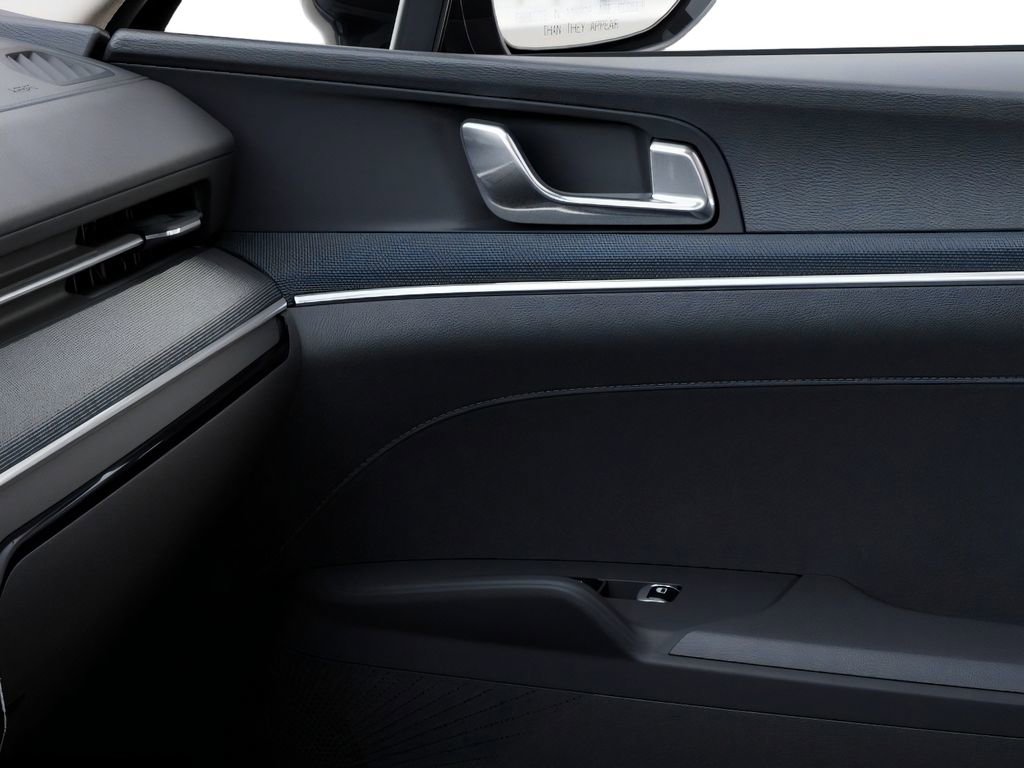 New 2026 Kia K5 LXS FWD image 25