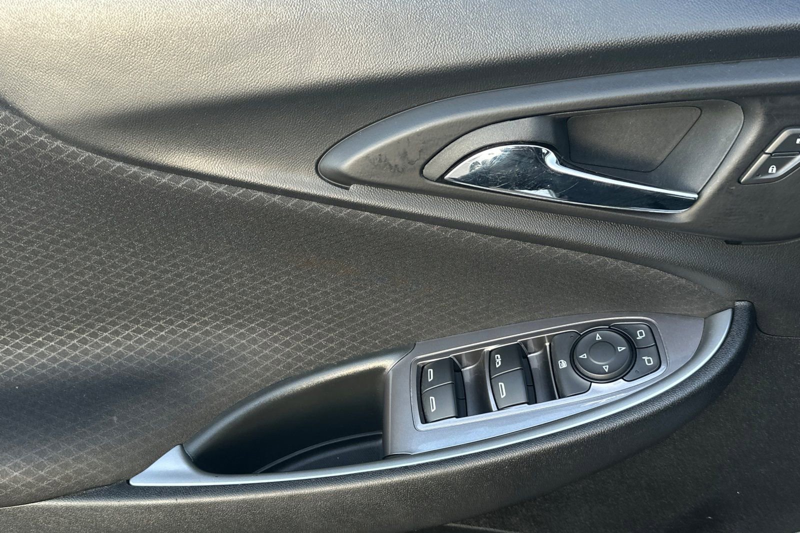 Used 2024 Chevrolet Malibu LT FWD image 11