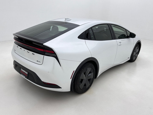 Used 2024 Toyota Prius LE AWD/4WD image 7