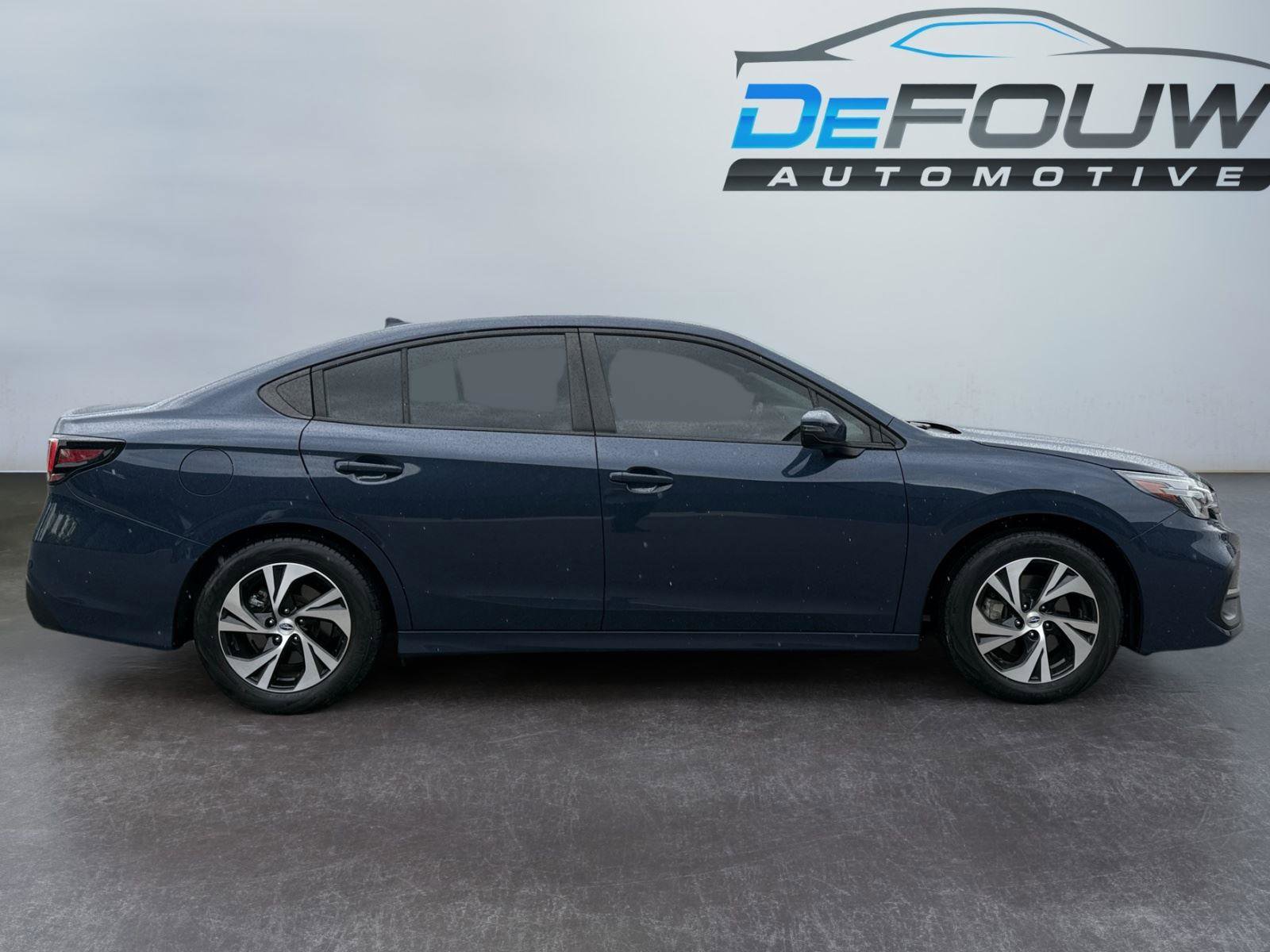 Used 2024 Subaru Legacy Premium AWD/4WD image 2