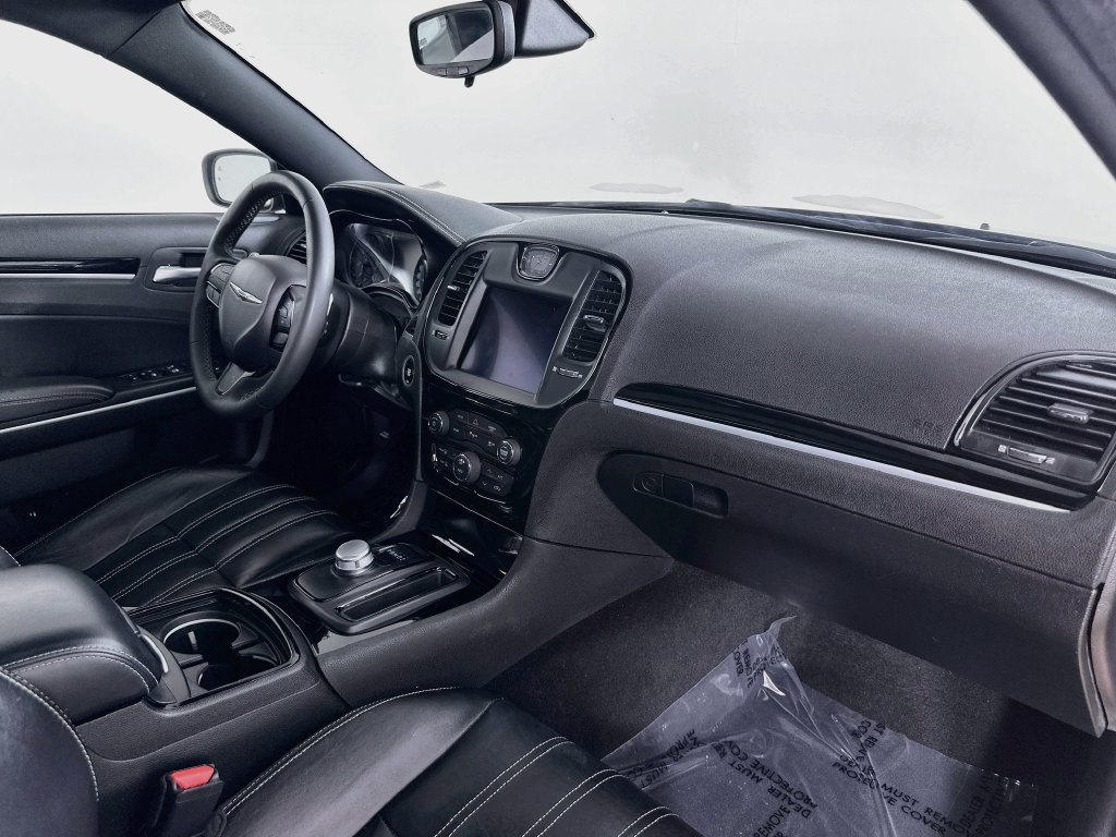Used 2023 Chrysler 300 S RWD image 29