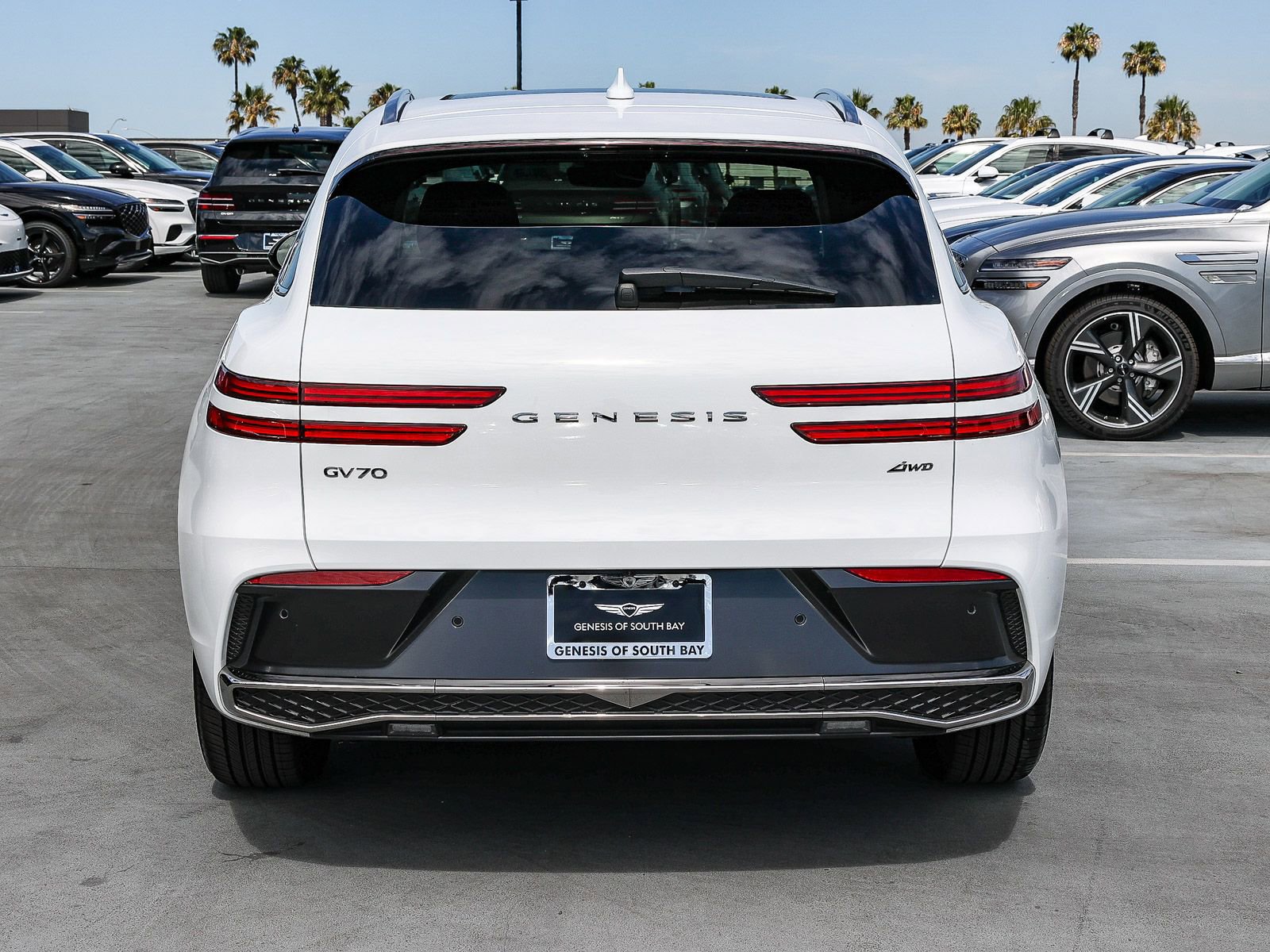 Used 2026 Genesis GV70 2.5T Select image 5