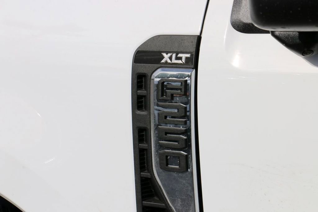 New 2026 Ford F250 XLT w/ XLT Premium Package image 12