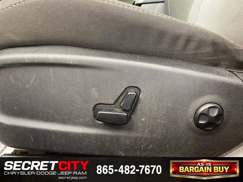 Used 2018 Dodge Charger SXT Plus w/ Blacktop Package RWD image 13