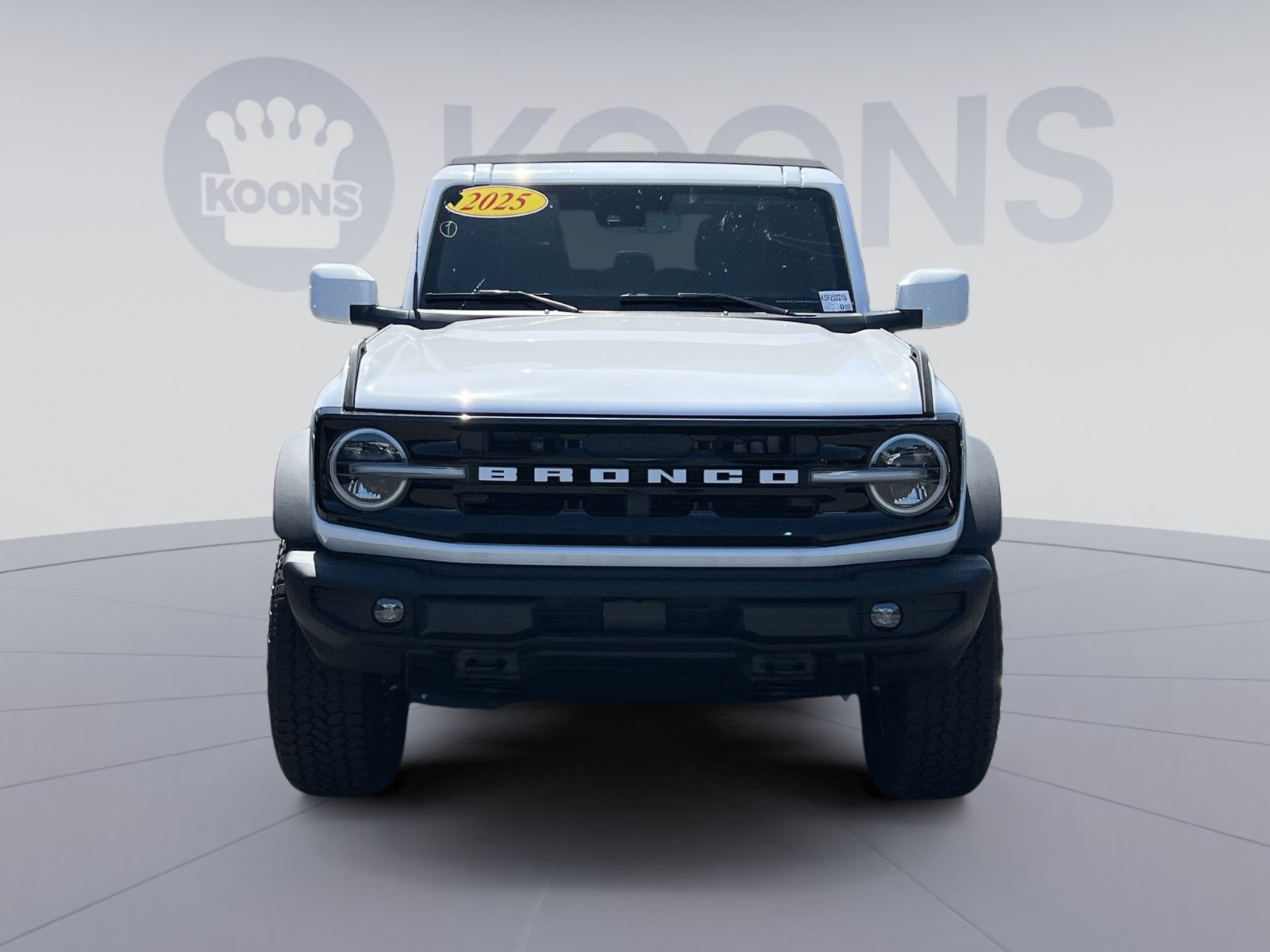 New 2025 Ford Bronco Outer Banks w/ Sasquatch Package AWD/4WD image 4