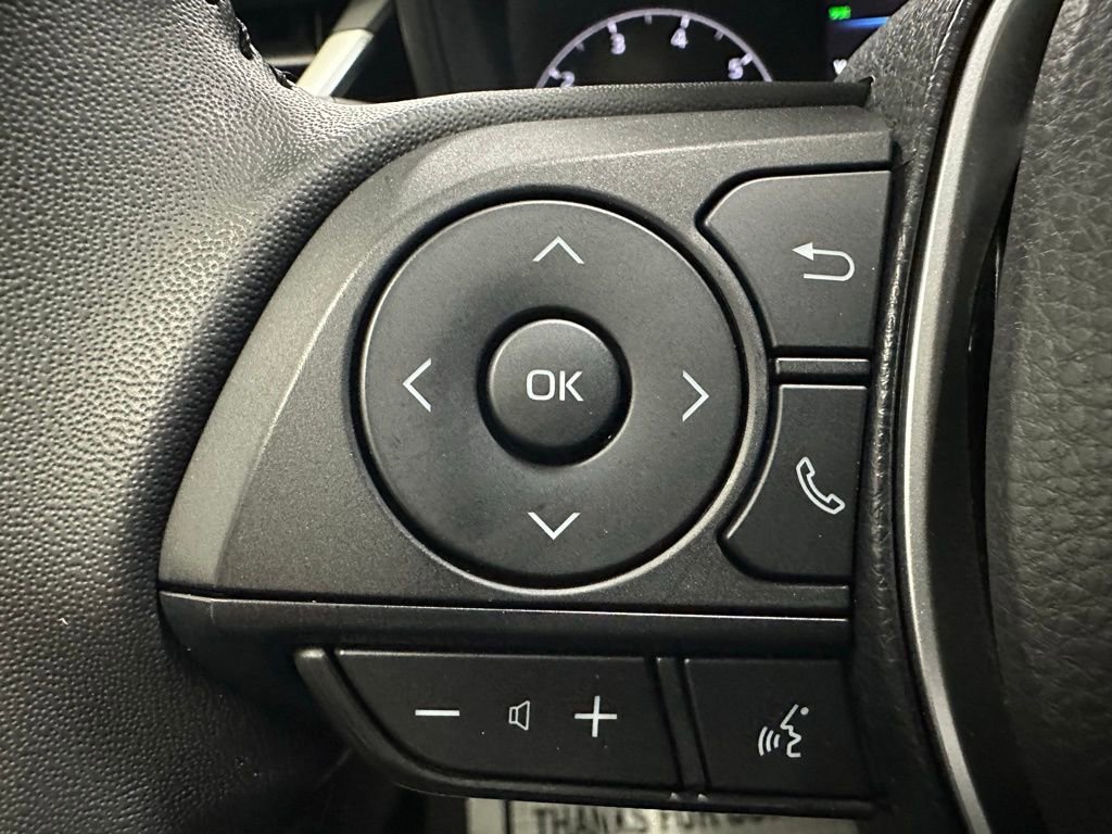 Used 2025 Toyota Corolla SE FWD image 19