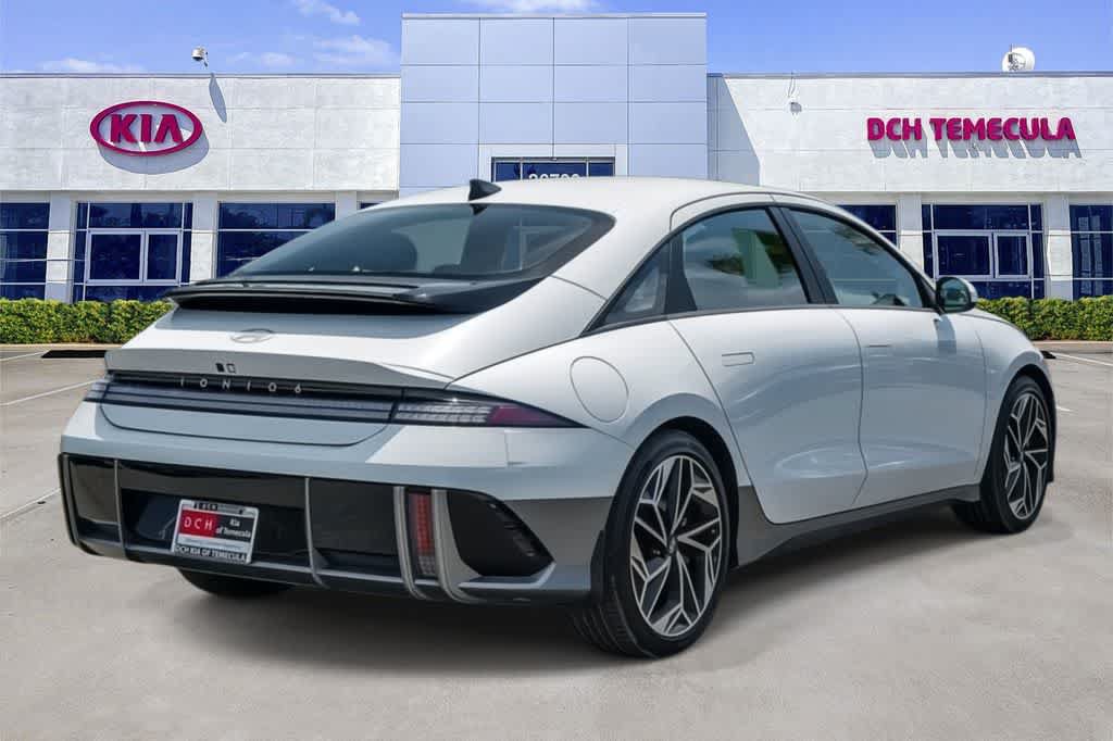 Used 2023 Hyundai Ioniq 6 SEL RWD image 4
