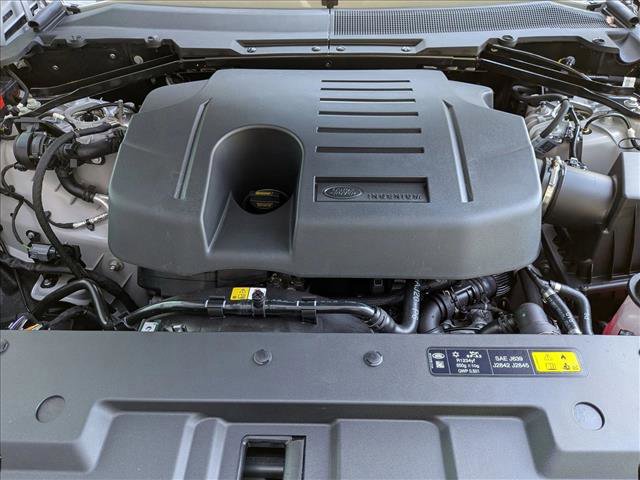 New 2026 Land Rover Defender 110 X-Dynamic SE image 16