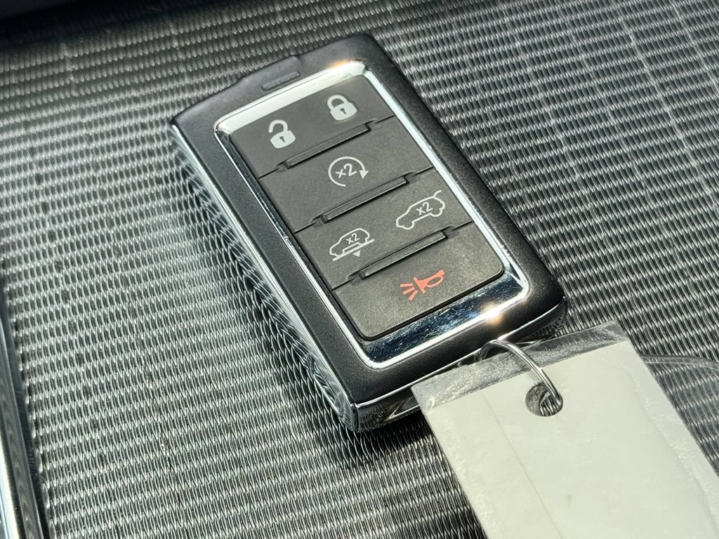 Used 2022 Jeep Grand Wagoneer Series II AWD/4WD image 38