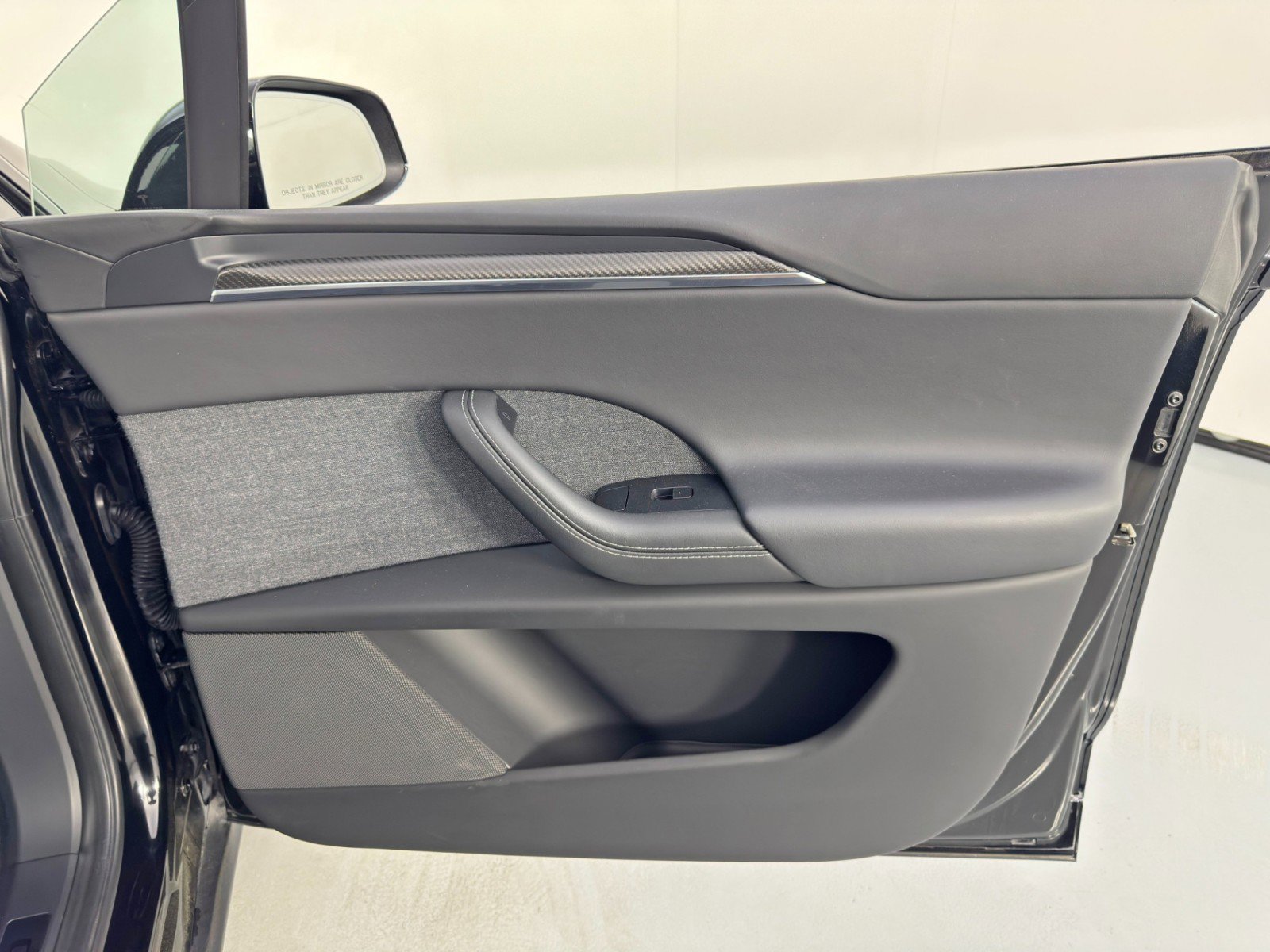 Used 2022 Tesla Model X Plaid image 47