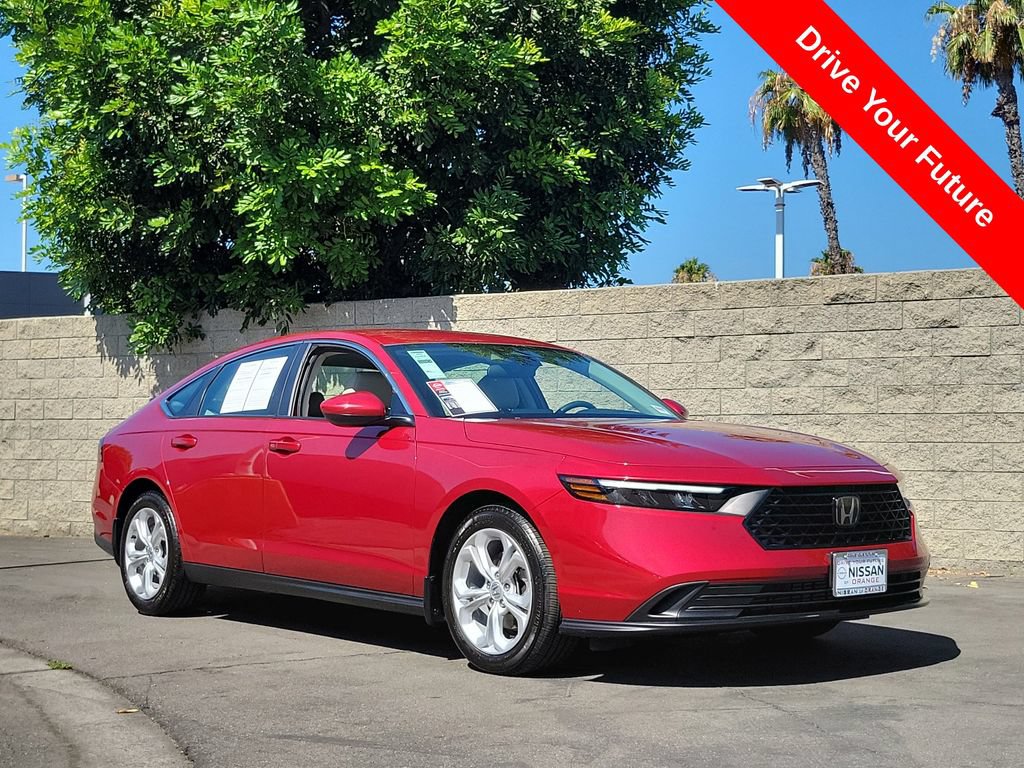Used 2025 Honda Accord LX image 30