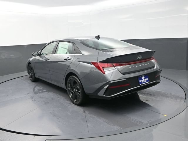Used 2026 Hyundai Elantra SEL Sport Premium FWD image 8