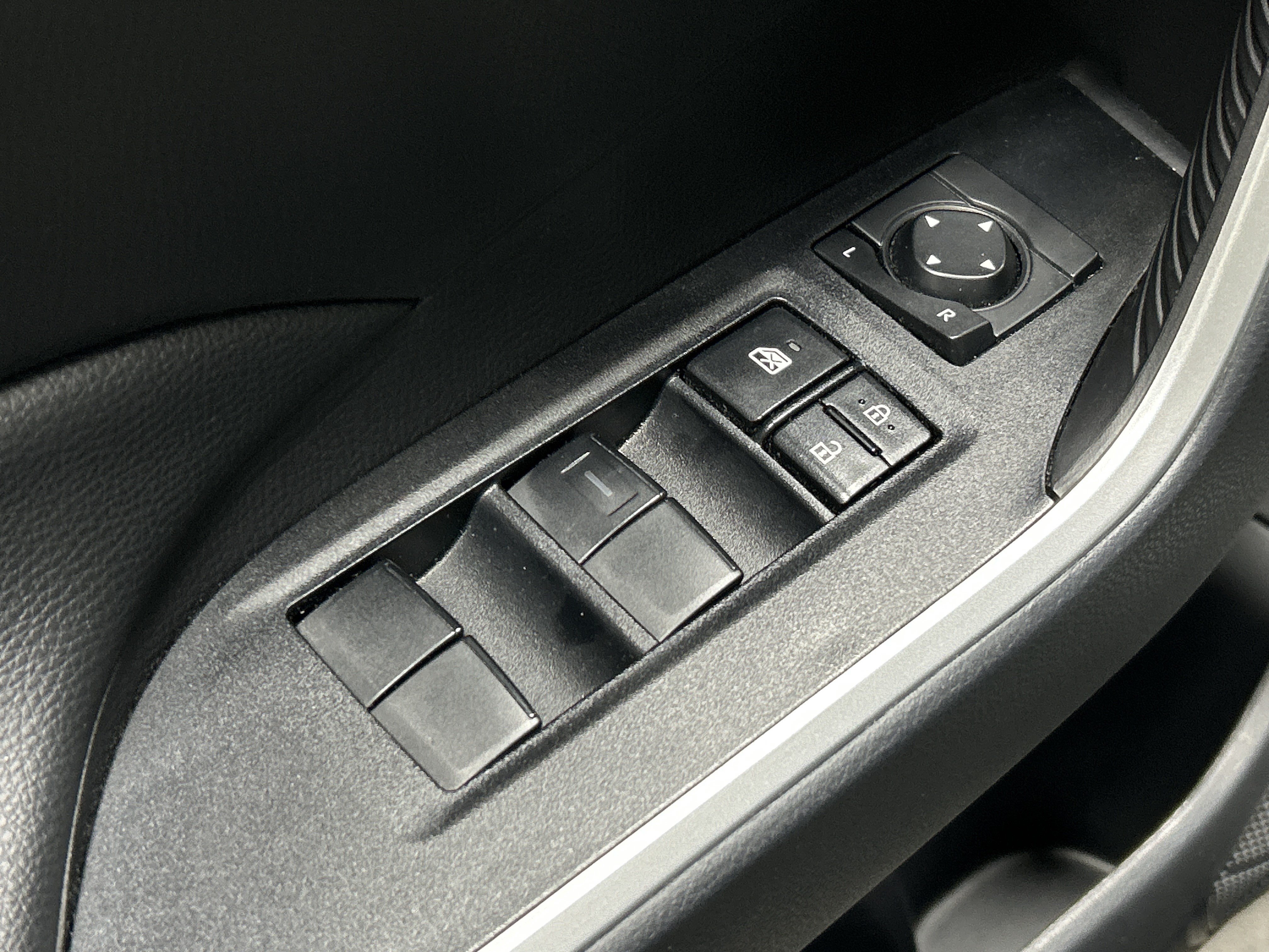 Used 2025 Toyota RAV4 LE FWD image 2