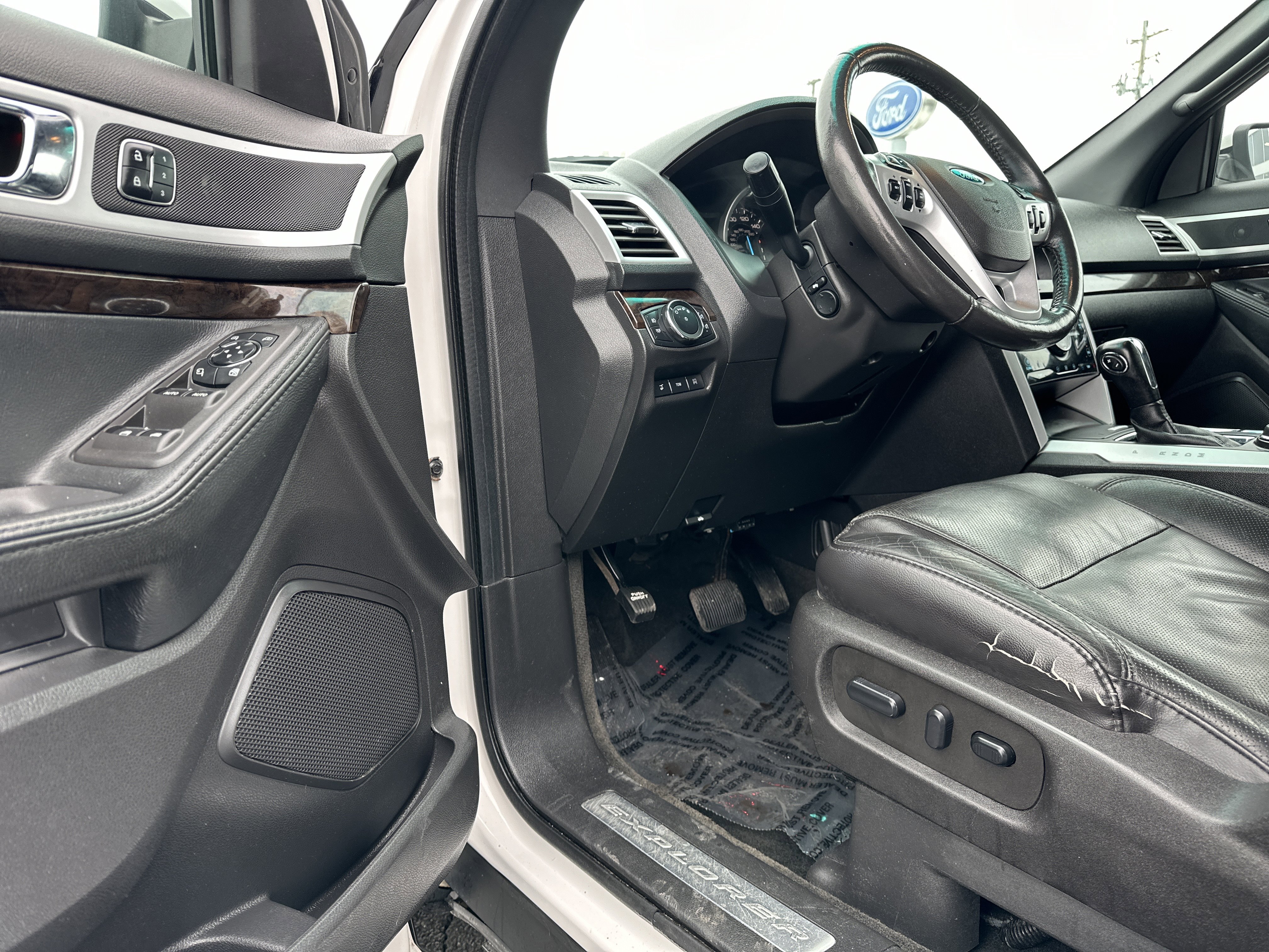 Used 2015 Ford Explorer Limited w/ Equipment Group 302A image 14