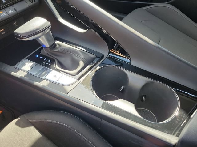 Certified 2025 Hyundai Elantra Blue image 14