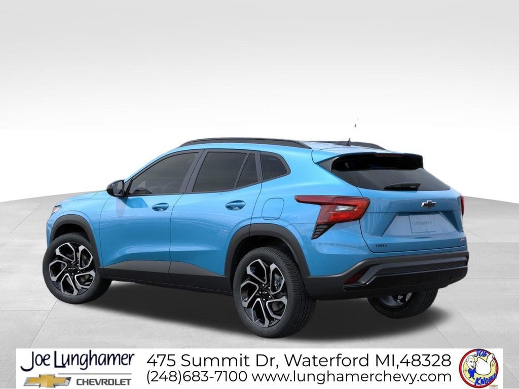 New 2026 Chevrolet Trax RS w/ Driver Confidence Package FWD image 3