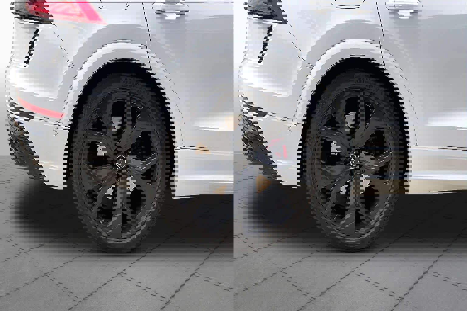 Used 2023 Audi RS Q8 AWD/4WD image 10