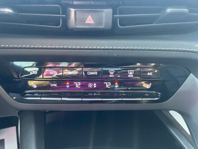 Used 2023 Buick Envision Essence w/ Sport Touring Package AWD/4WD image 37