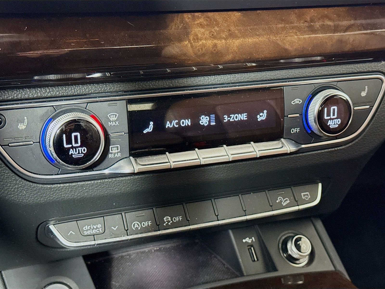 Used 2019 Audi Q5 2.0T Premium w/ Convenience Package image 19