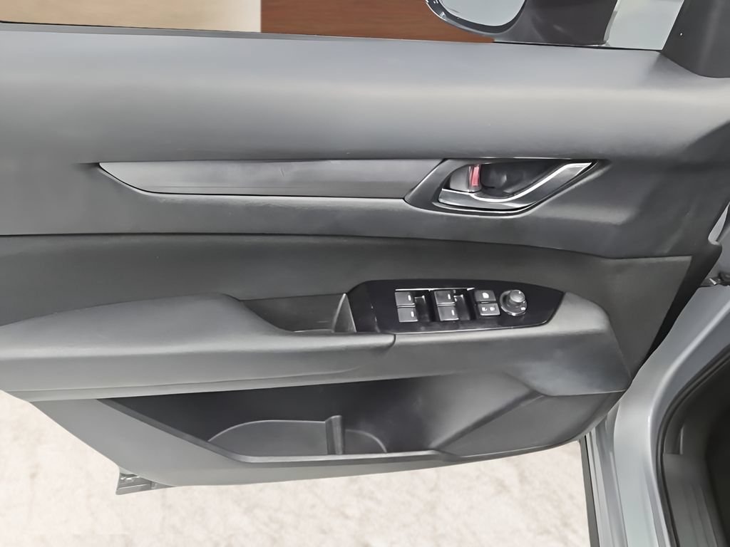 Used 2019 MAZDA CX-5 Sport FWD image 11