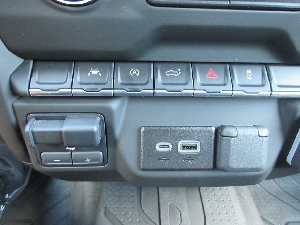 Certified 2026 Chevrolet Silverado 1500 Custom w/ Turbomax Blackout Package AWD/4WD image 30