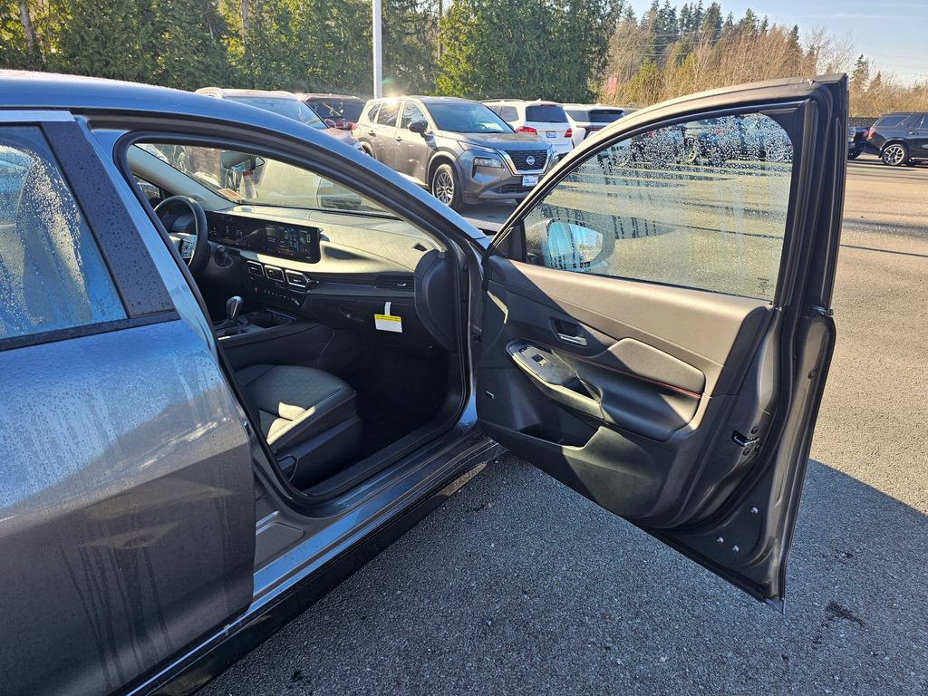 New 2026 Nissan Sentra SR w/ SR Premium Package image 24
