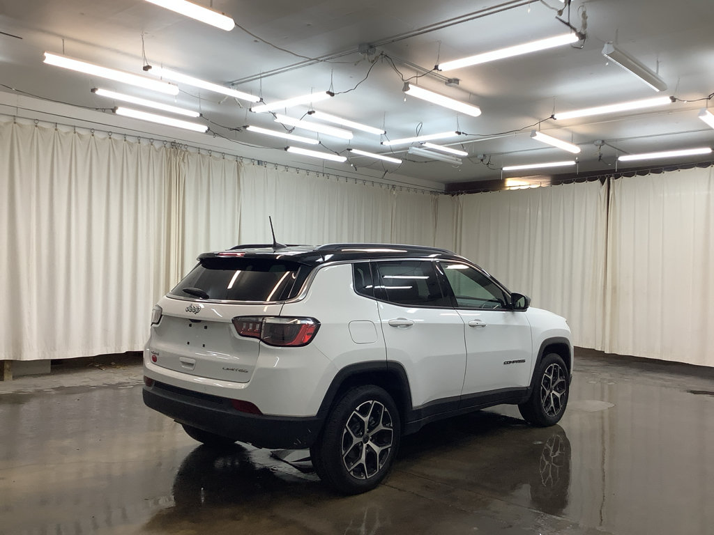 Used 2025 Jeep Compass Limited AWD/4WD image 6