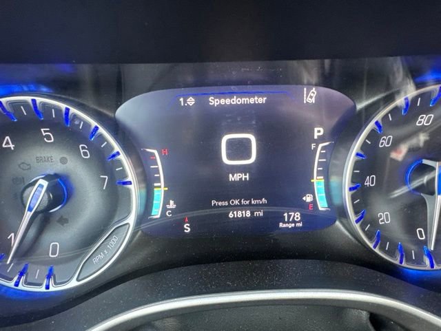 Used 2024 Chrysler Pacifica Touring-L FWD image 15